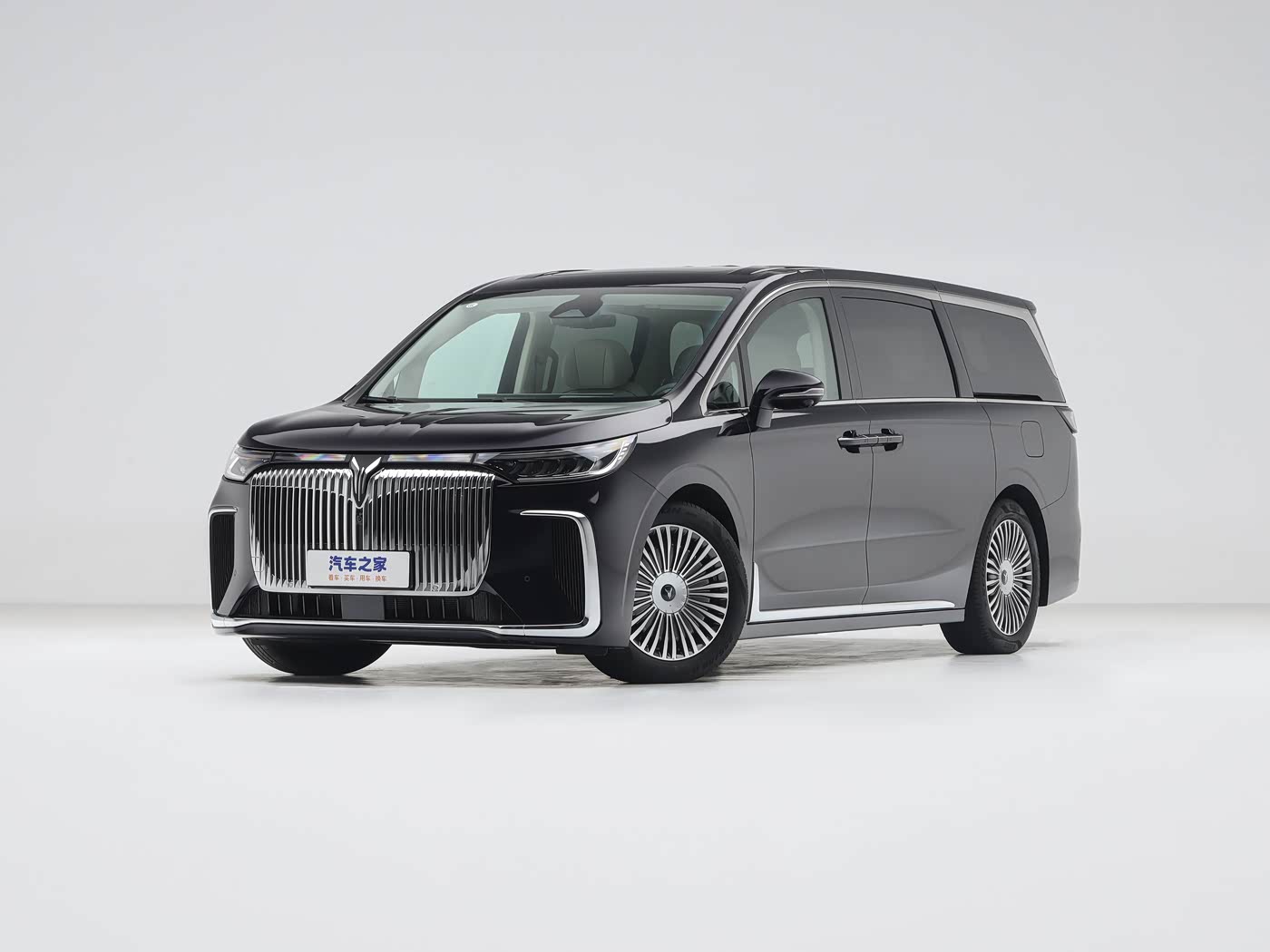岚图梦想家 2027款 PHEV 冠军版