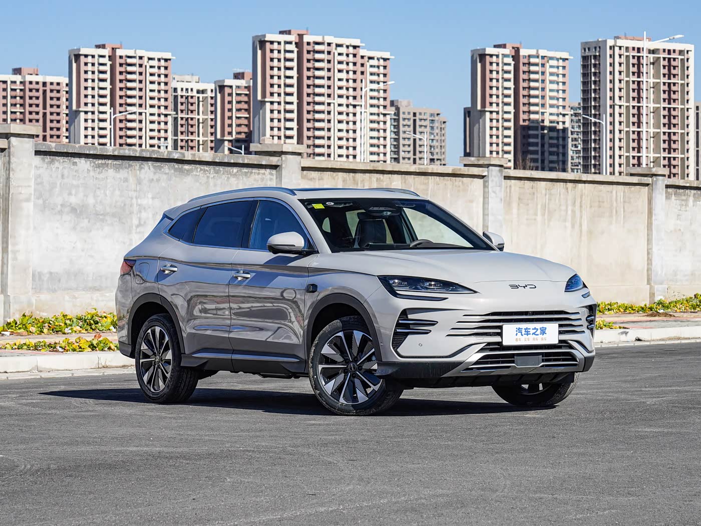 Song PLUS PHEV 2025 DM-i 75KM Luxury (Smart Driving)